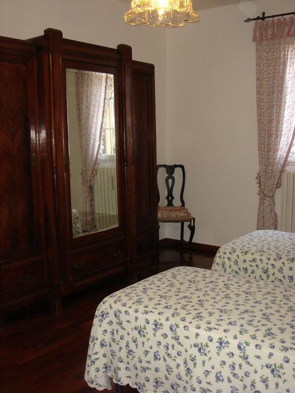 La Corte Del Cavaliere Bed & Breakfast カルデラーラ・ディ・レーノ 部屋 写真